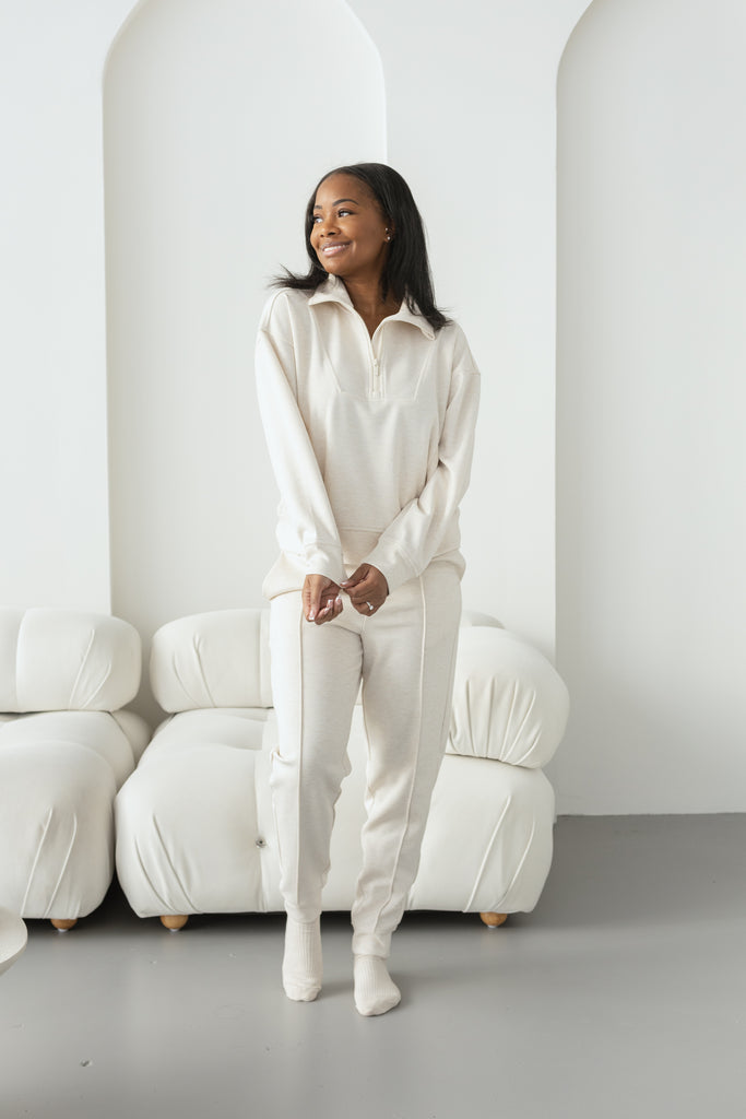 Cream Jogger Set
A smooth, soft-to-the-touch jogger set designed for all-day comfort. Relaxed fit with a cozy feel, perfect for lounging or casual wear.